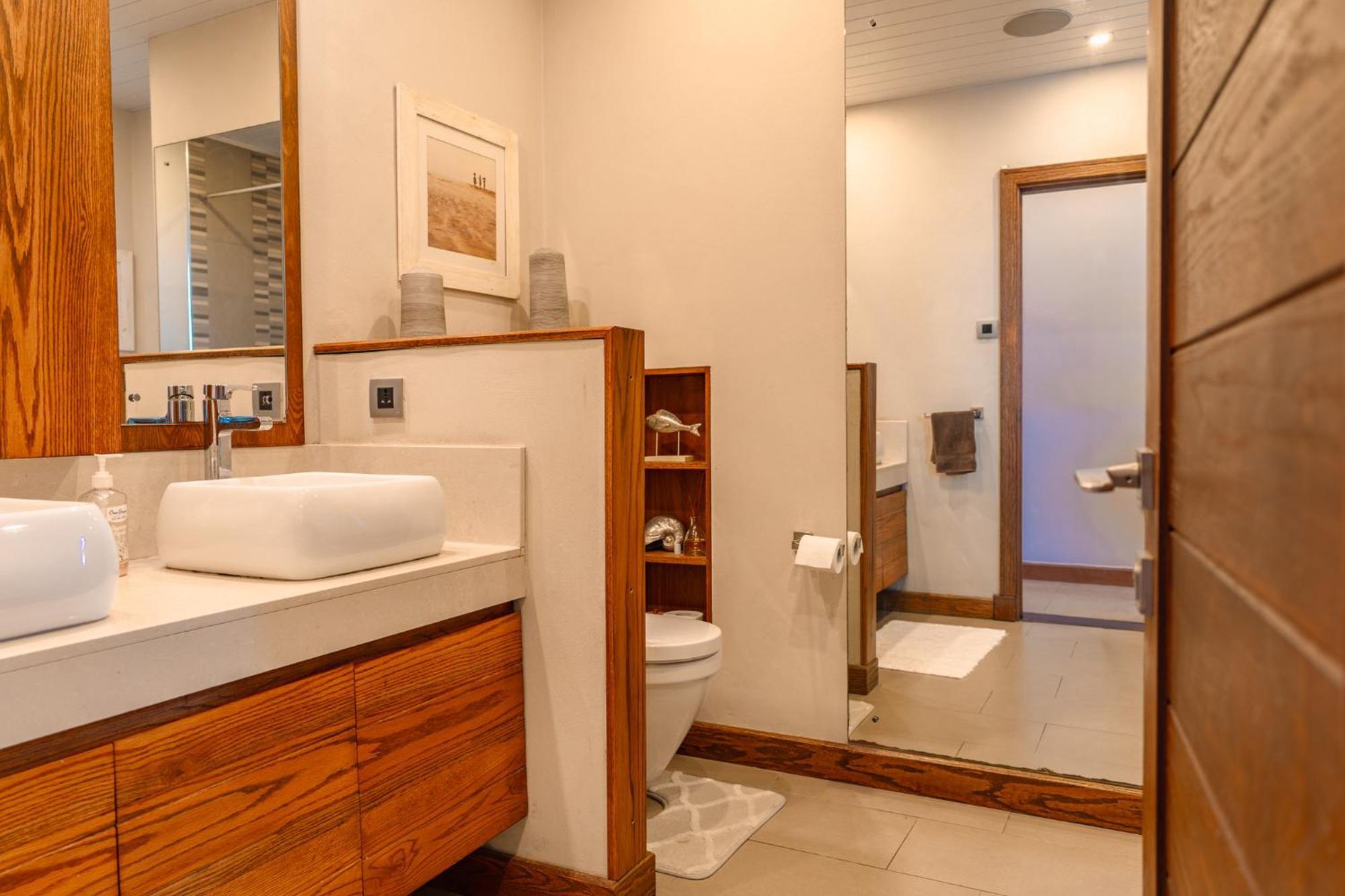 Beachfront Luxurious Stunning Sunset Boulevard Apartment, Grand Bay Ngoại thất bức ảnh