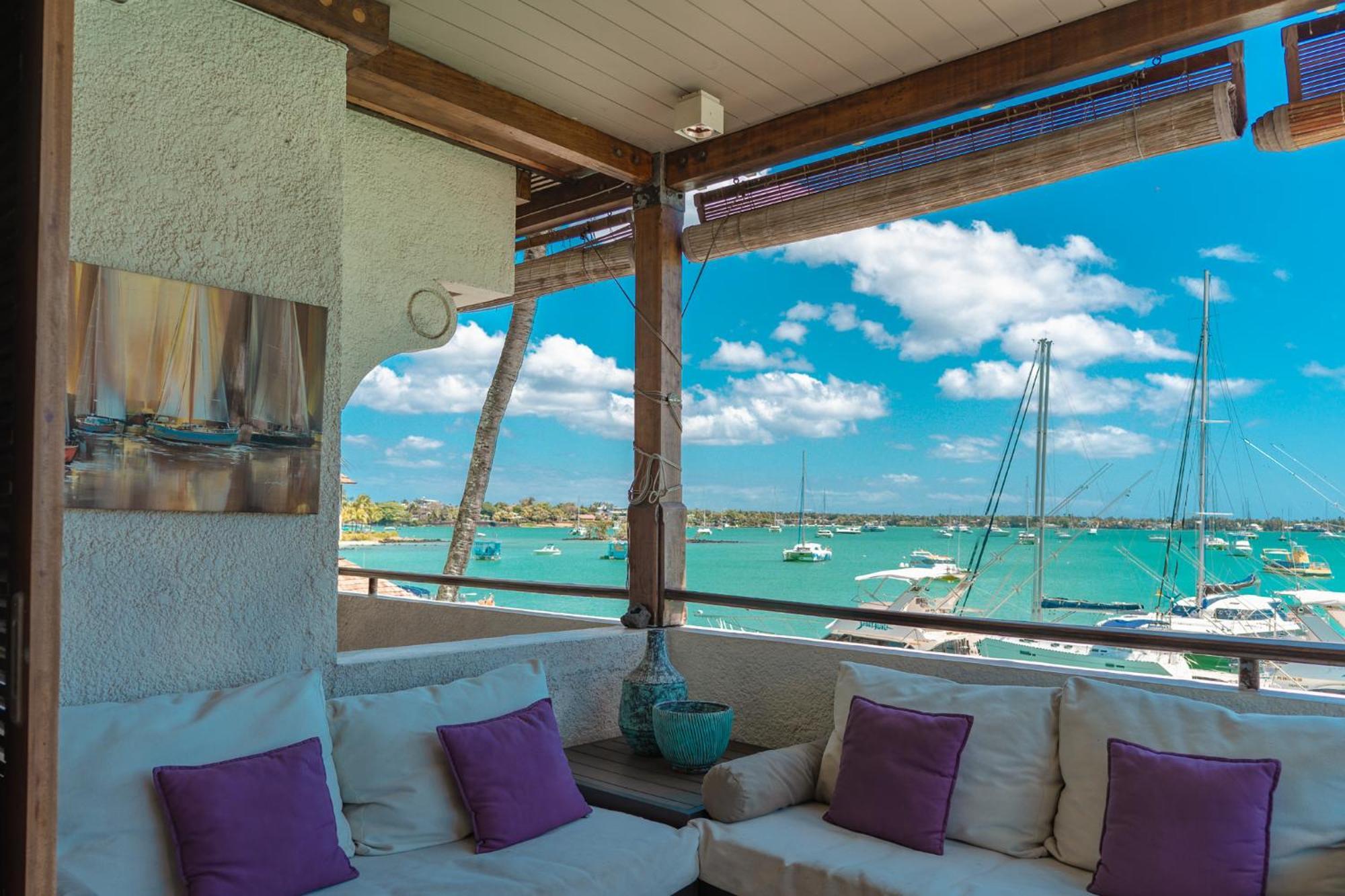 Beachfront Luxurious Stunning Sunset Boulevard Apartment, Grand Bay Ngoại thất bức ảnh